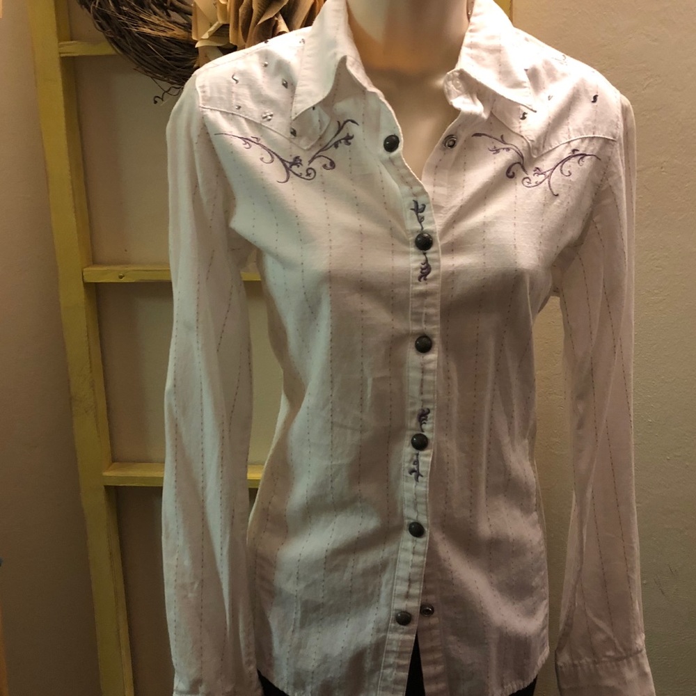 Wrangler Embroidered Button-Up Top, S